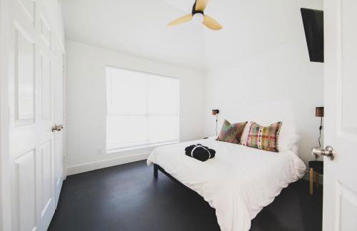 Sophisticated Minimalist Modern Home w/pool and spa - Foto 15