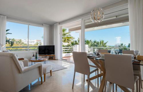 Luxury Apartment with Free Alcazaba Lagoon Access - Foto 1