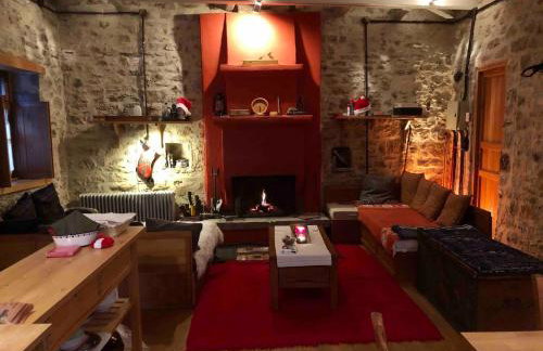 The Mountain House -mountain getaway - Photo 66