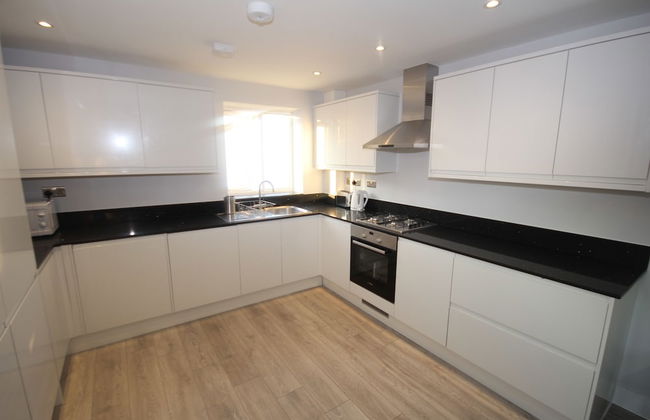 Holden Court - Foto 17