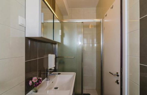 Two-Bedroom Holiday Home In Opuzen - Foto 25