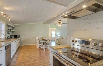 Private Pool, Yard, Deck, by the Nature Preserve! Tipsy Flipper by Avantstay - Photo 24