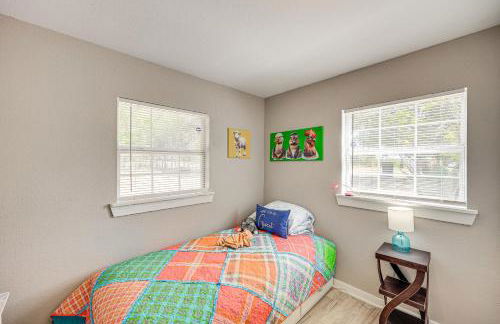 Bandera Carriage House with Medina River Access! - Foto 16