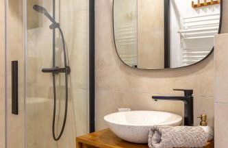 Le Chêne Doré Appartement cosy Jacuzzi Privé accès à pieds centre touristique - Foto 21