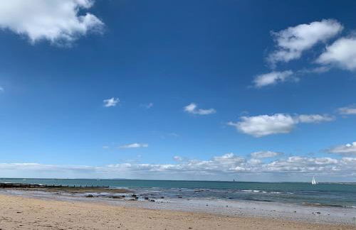 Fort View- Totland - Photo 29