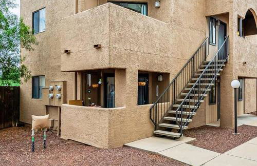 Sunny King-sized 1BD Condo near UofA and UMC w Pool, Parking - Foto 29