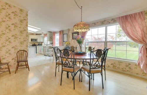 The Country House - Kalkaska Retreat with Fire Pit - Foto 9