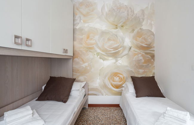 San Polo Canal View Apartments - Photo 43