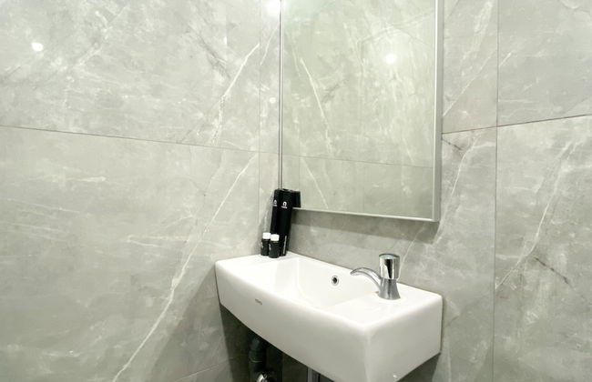 Restful And Tidy Studio Sayana Bekasi Apartment - Foto 14