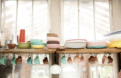 Gorgeous Fully Restored Caravan Nestled in the Trees Along Silver Lake for a Unique Vacation in Woodridge, New York - Foto 19