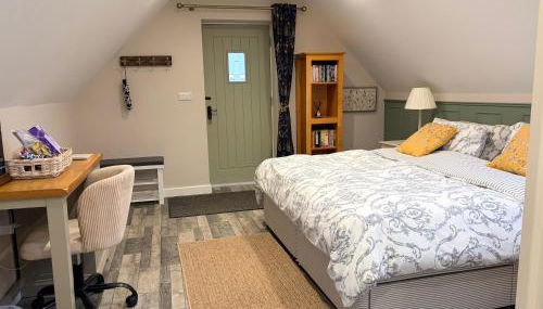 The Honeysuckle Coop - Photo 4