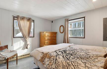 Evergreen Lodge by AvantStay Poconos Lake Cabin Fireplace Large Deck Near Jack Frost Kalahari - Foto 22