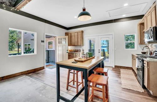 Flint Palestine Lakefront Retreat Firepit BBQ - Foto 25