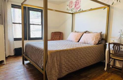 The Shiloh House - Photo 20