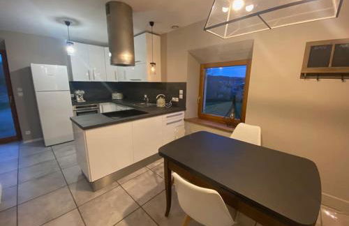 Logement dans maison + extérieur - Foto 19