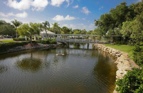 Lagoon front 2BR condo overlooking the golf course - Foto 22