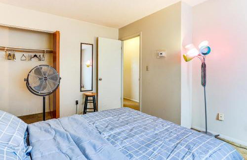 3 Mi to Dtwn New Haven Colorful Condo with Yard! - Foto 13