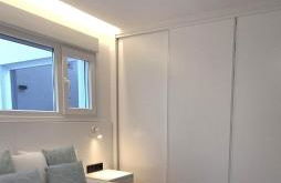 The White House Toledo - Photo 36