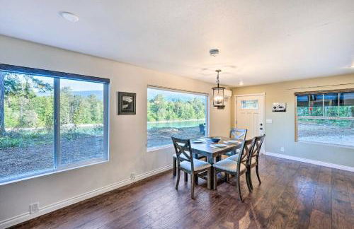 Dreamy Riverside Cabin with Fireplace and Grill - Foto 7