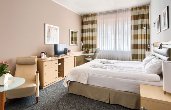 404 Rooms Wilanowska - Photo 24