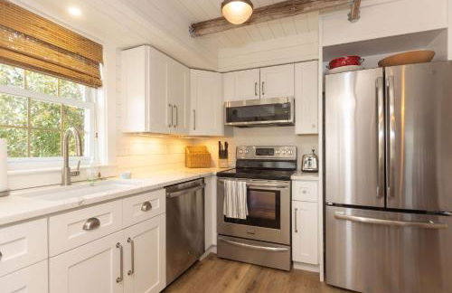 Heaven on Earth! 2 BDR Fontana Flat, Walk to Lake - Foto 14