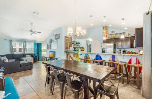 Boogie Board Bungalow - Pet Friendly! Private Pool! - Photo 4