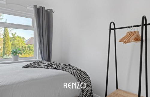 Vibrant and Cosy 3-Bed Home in Nottingham by Renzo, Perfect for Contractors, Free Parking! - Foto 13