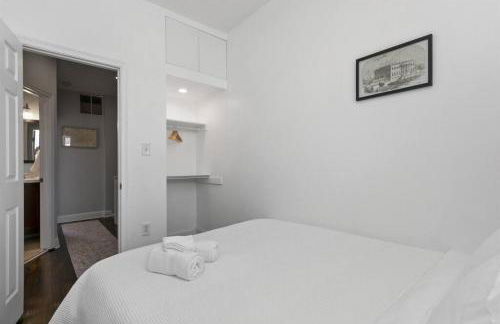 Capitol Hill Stay Like No Other - Photo 18