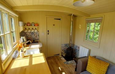 The Humble Hut - Photo 57