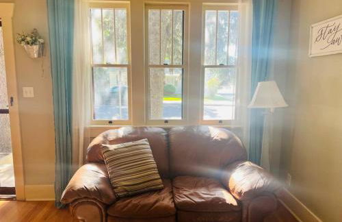 Walk to Dining Breweries and Shops Plus New Hot Tub - Foto 26