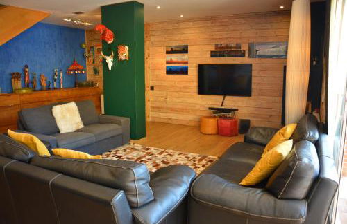 Villa Sitges Maria Sunny Oriented SW AC Confortable High Quality 5 star guest coments - Photo 18