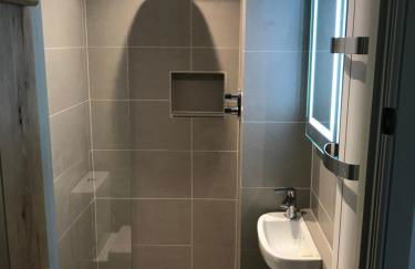 Gatekeepers Lodge, Dyrham Park - Private & Self Contained, deluxe accommodation, 15 mins from Bath - Foto 18