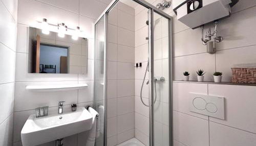 Goltan Apartment - 9 Personen, 3 Bäder, Parkplatz, WIFI - Foto 5, towels, Shower