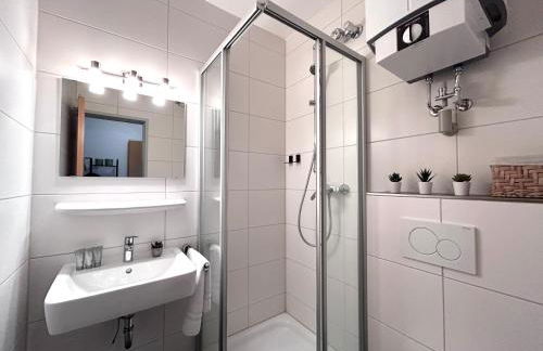 Goltan Apartment - 9 Personen, 3 Bäder, Parkplatz, WIFI - Foto 5