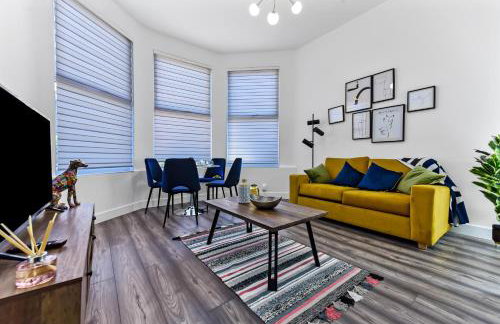 Comfy and Contemporary One Bedroom Flat - Photo 13