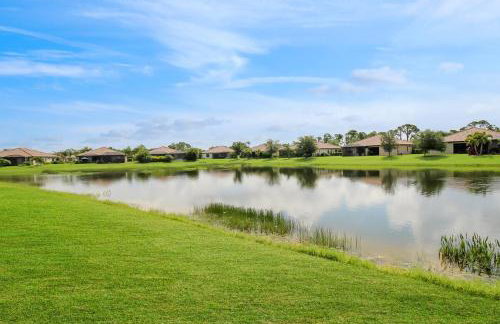 Gorgeous Lakefront Villa in Gran Paradiso - Seabird Villa - Photo 23