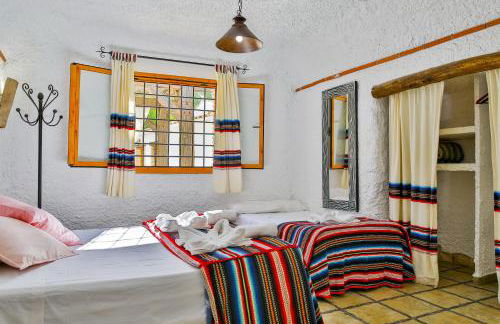 Cuevas El Moral - Foto 34