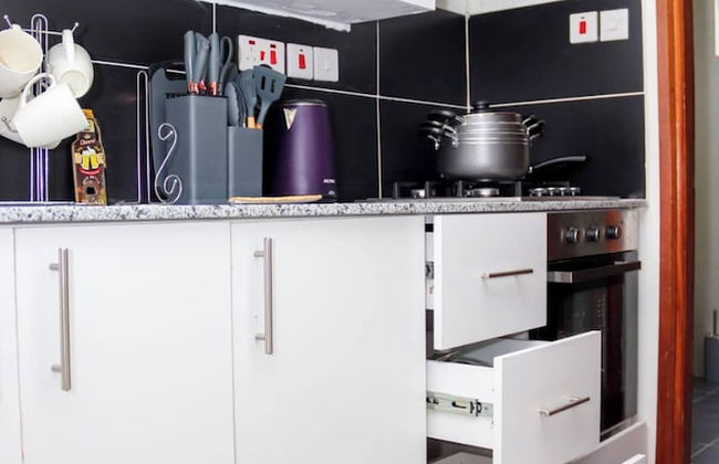 Four Fairlane Jkia Airport Loft - Foto 9