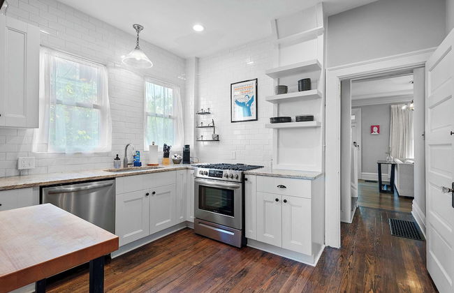 Urban Elegance Getaway - Foto 13