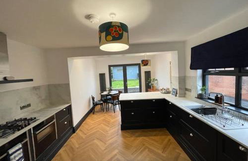 Cheerful 2 bed house on Causeway Coastal Route with parking - Foto 23