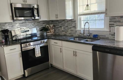 Renovated 3BR Home Close to Fort Liberty - Foto 2