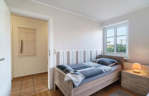 Klaus Jensen , Unter den Linden - Foto 69