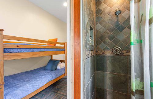 8-Bedrooms with Stunning Views & 75' Lap Pool - Foto 73