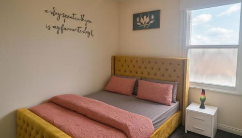 2 Bed - Sleeps 6 - Private Balcony - City Centre - Foto 4