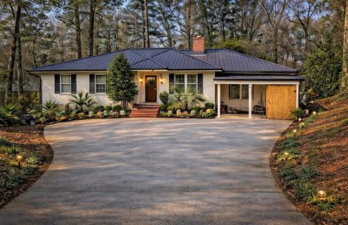 Spacious 5 Bedroom Home in Decatur Near Downtown Atlanta Ideal for Families & Groups - Foto 1