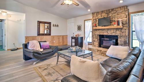 Private Dock Lake Rousseau Retreat! - Foto 4