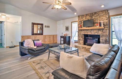 Private Dock Lake Rousseau Retreat! - Foto 4