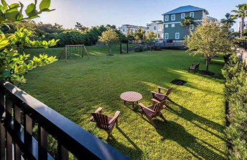 Stayin Sandy LUXE Custom Home Private Pool Bikes Walk to Beach Pets - Foto 40