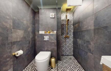 Stunning Hyde Park Home with Private Balcony & Lift Elevator Access - Foto 22