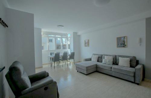 AriCentro - Casa Vacacional de 3 dormitorios cerca del aeropuerto - Foto 12